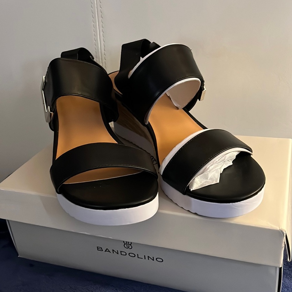 Bandolino Black Zuni 3 sandals